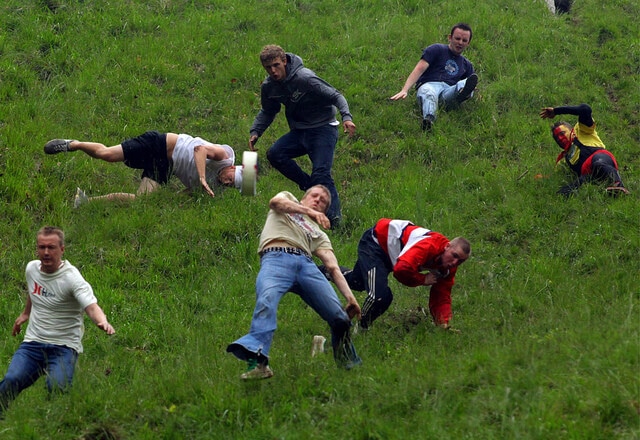 Cooper's Hill Cheese-Rolling